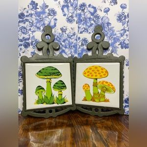1970s retro mushroom ceramic/cast iron trivets! 🍄